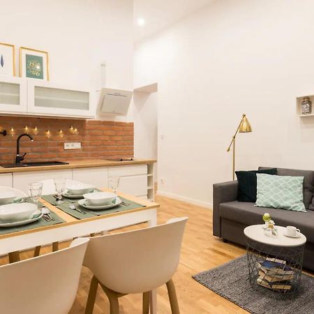 Old Town Apartment - Dluga 30 Street كراكوفيا المظهر الخارجي الصورة